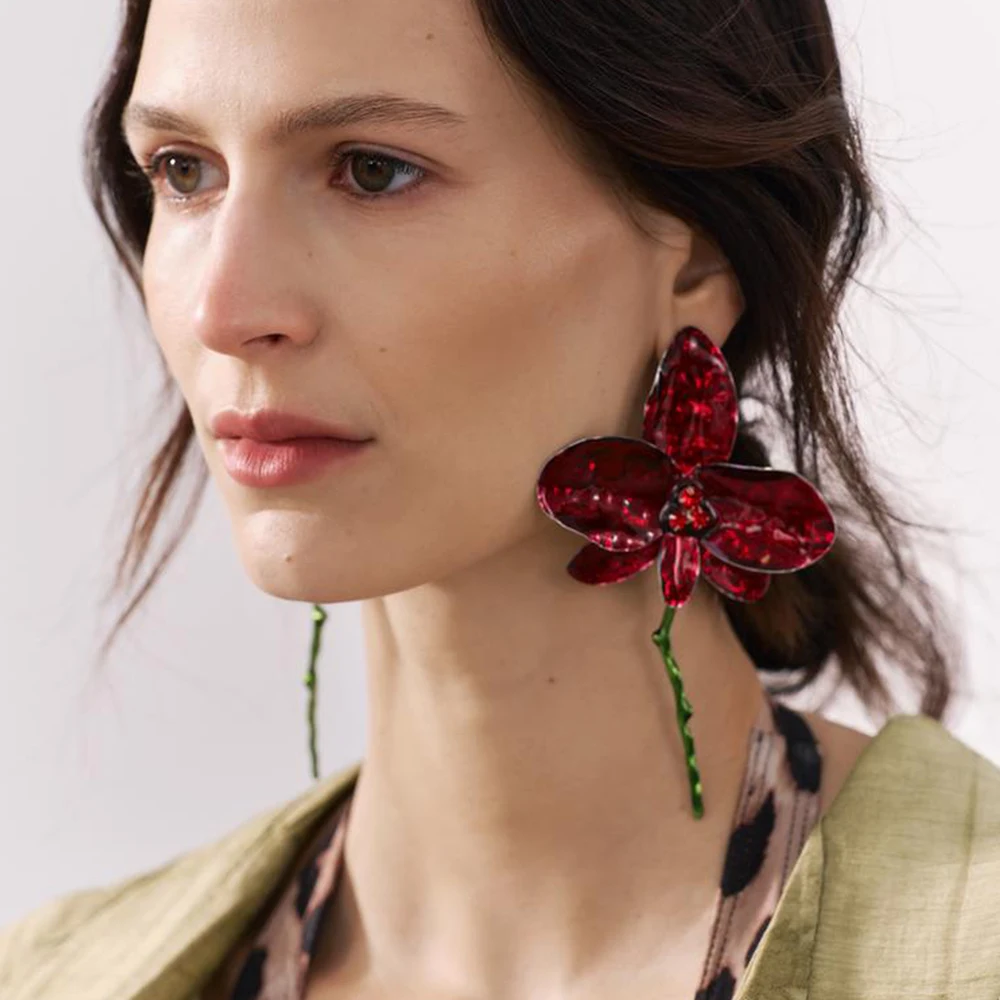 女性のためのヴィンテージの赤い花のイヤリング,誇張されたジュエリー,お祝いの贈り物