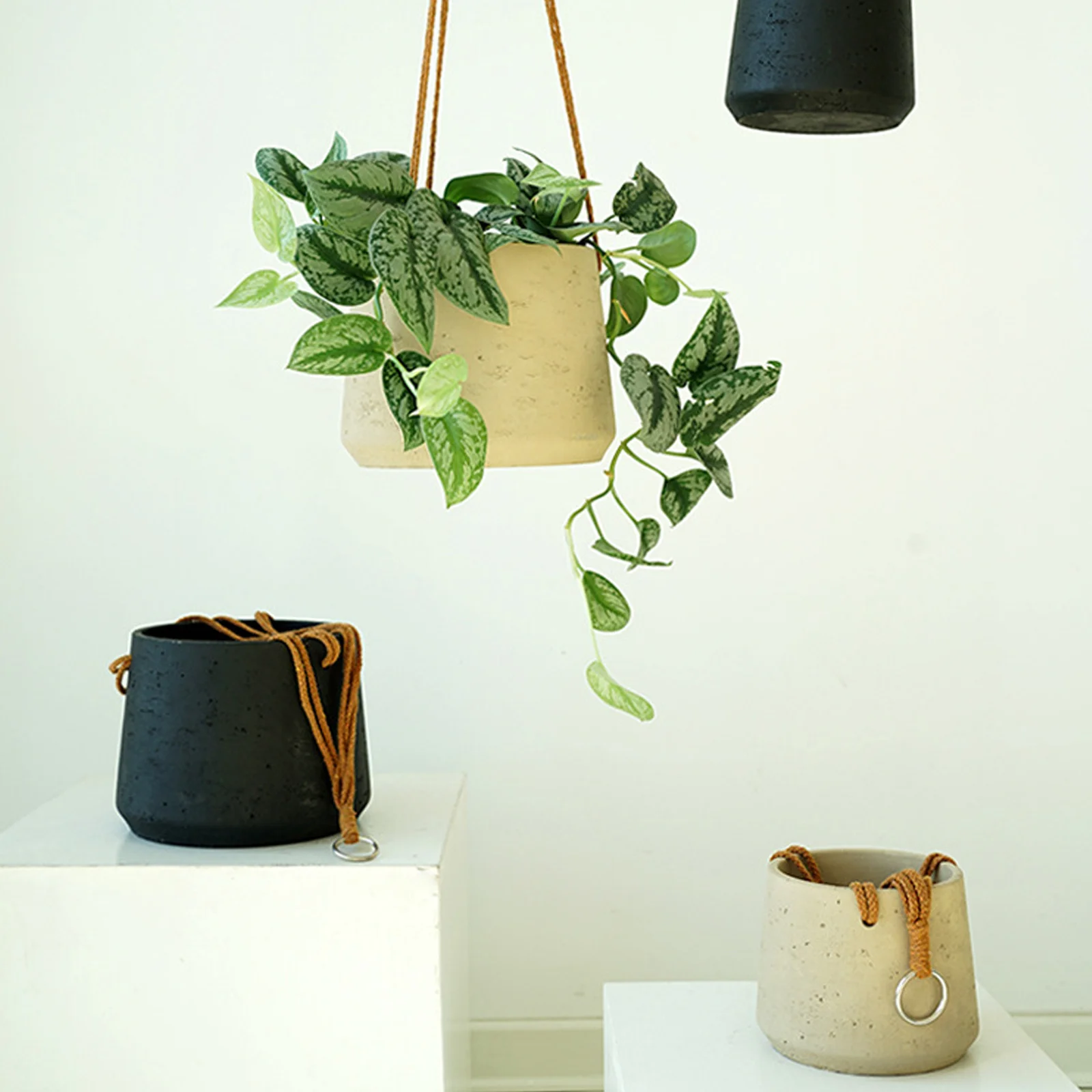 

Hanging Flowerpot Wall Mounted Plant Pot Decorative Cement Planter for Indoor Outdoor Gardening Wall Planting Pot Patio Hanging