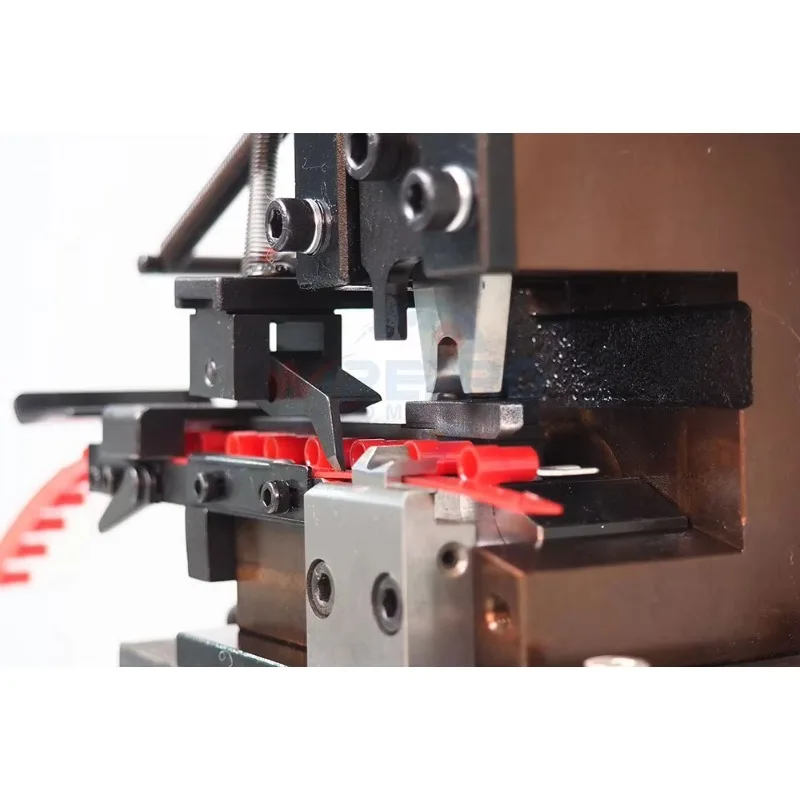 TU-M01 Standard OTP Mold Horizontal And Vertical Crimping Mold Applicator For Terminal Crimping Machine