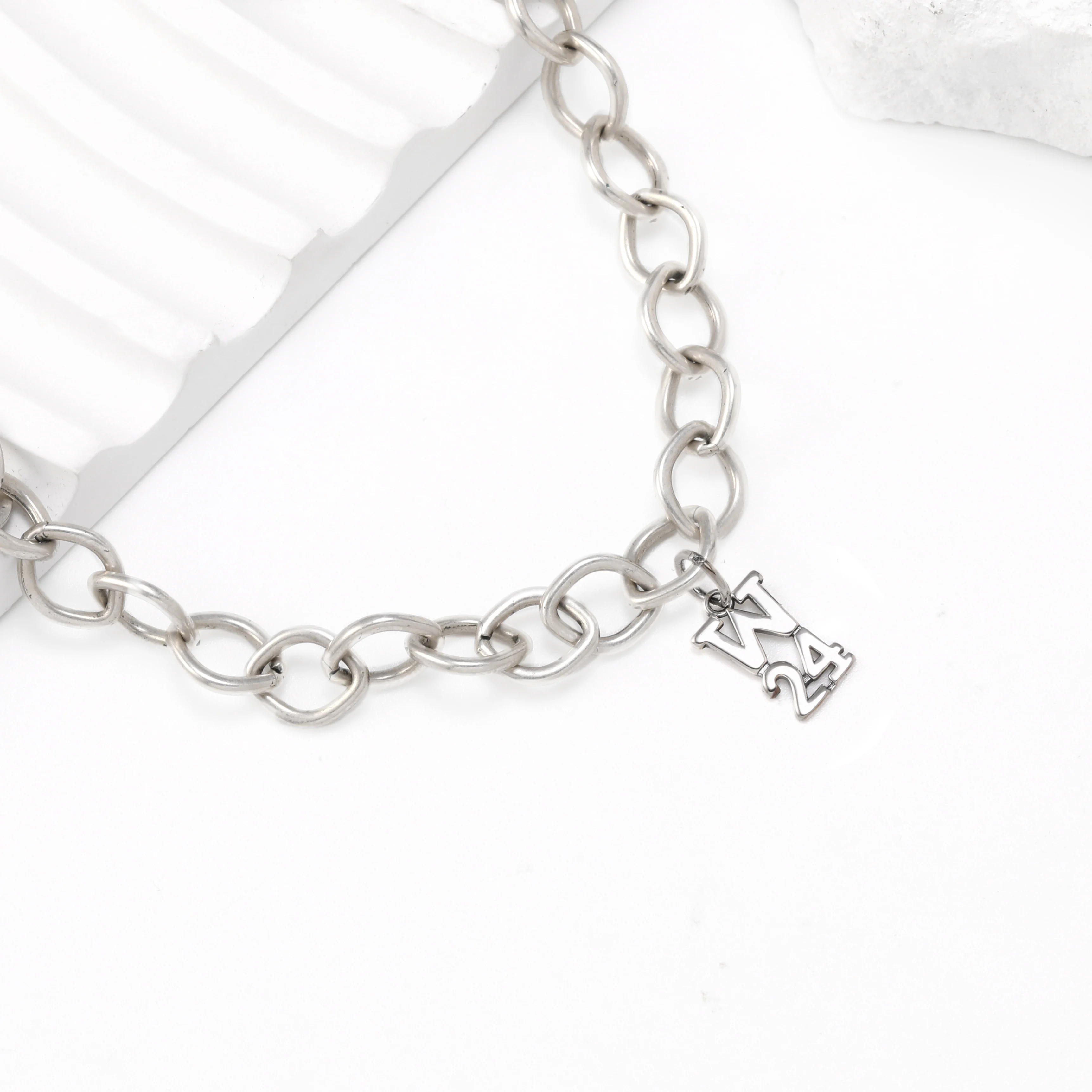 

Genuine 925 sterling silver James Avery Forged Link Charm Bracelet paired with Waldemar Camp Year pendant