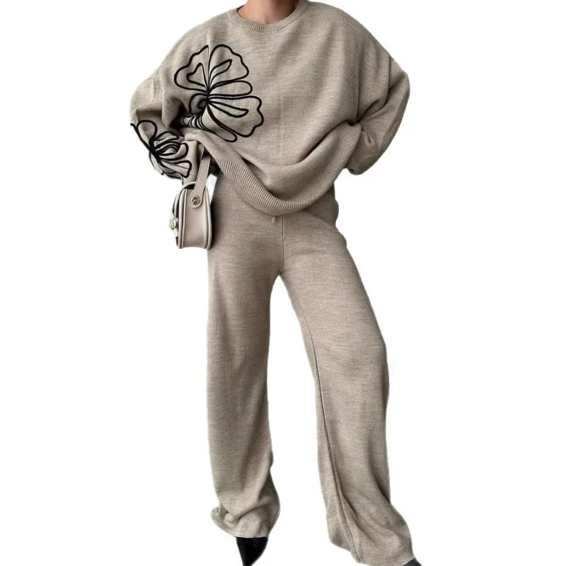 

Cross-border Europe and The United States Autumn and Winter Women's New Printed Loose Crew Neck Knitted Comfortable Casual Suit