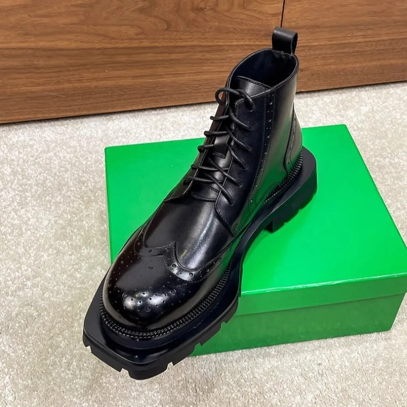 تصميم جديد الرجال البروغ أكسفورد الأحذية جلد طبيعي سميكة وحيد الأعمال الفاخرة الكاحل دراجة نارية الأحذية المشي لمسافات طويلة في الهواء الطلق أحذية عمل