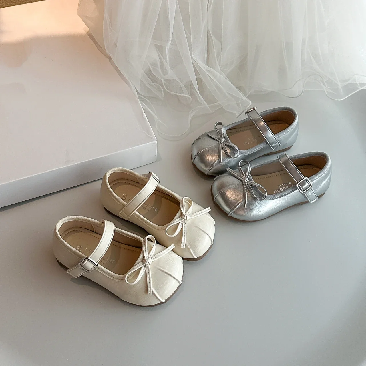 

Kids Flats Simple Bows Round Toes Girls Leather Shoes Soild Color Versatile 2025 Autumn New Children Princess Shoes Korean Style