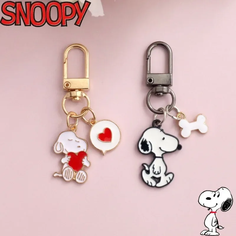 

Cartoon Snoopy Keychains Metal Female Cute Anime Figure Exquisite Simple Couple Car Key Pendants Bag Phone Keyrings Holiday Gift