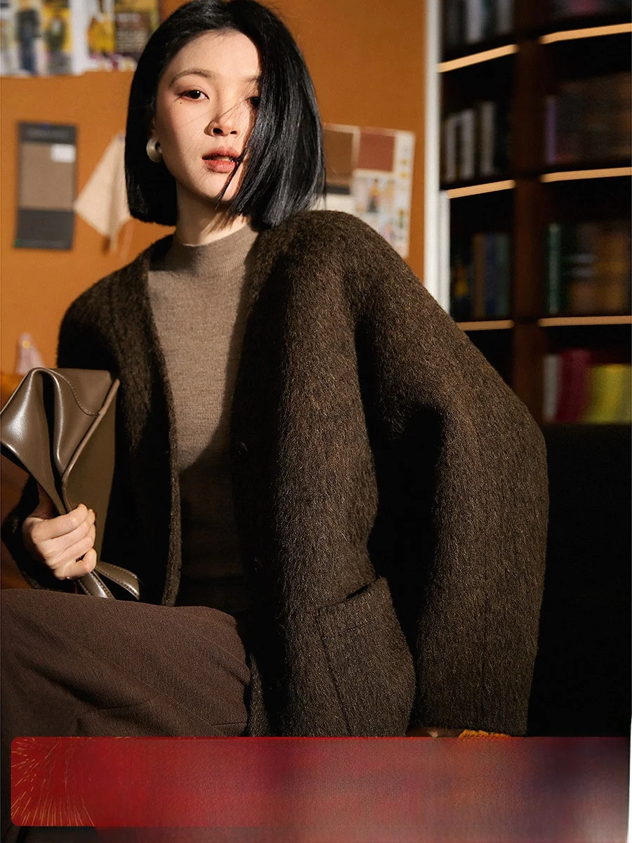 

Ele Double-Faced Woolen Coat Free Series Long V-Ne Double-Faced Wool And Alpaca Coat for Women Straight Cut Silhouette