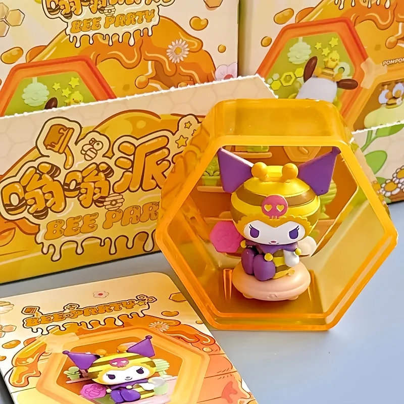 

Sanrio персонажи пчелы вечерние серии слепая коробка модная кукла настольный орнамент коллекция игрушек для девочек подарок на день рождения