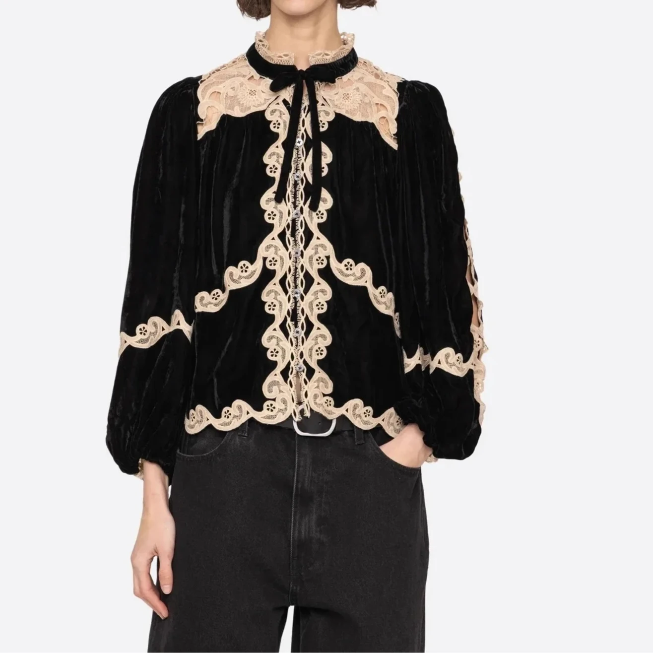 

【Gift Free】2025 Autumn Winter French Lace Panel Bow Tie Shirt Women Long Sleeve Elegant Niche Design Blouse Top