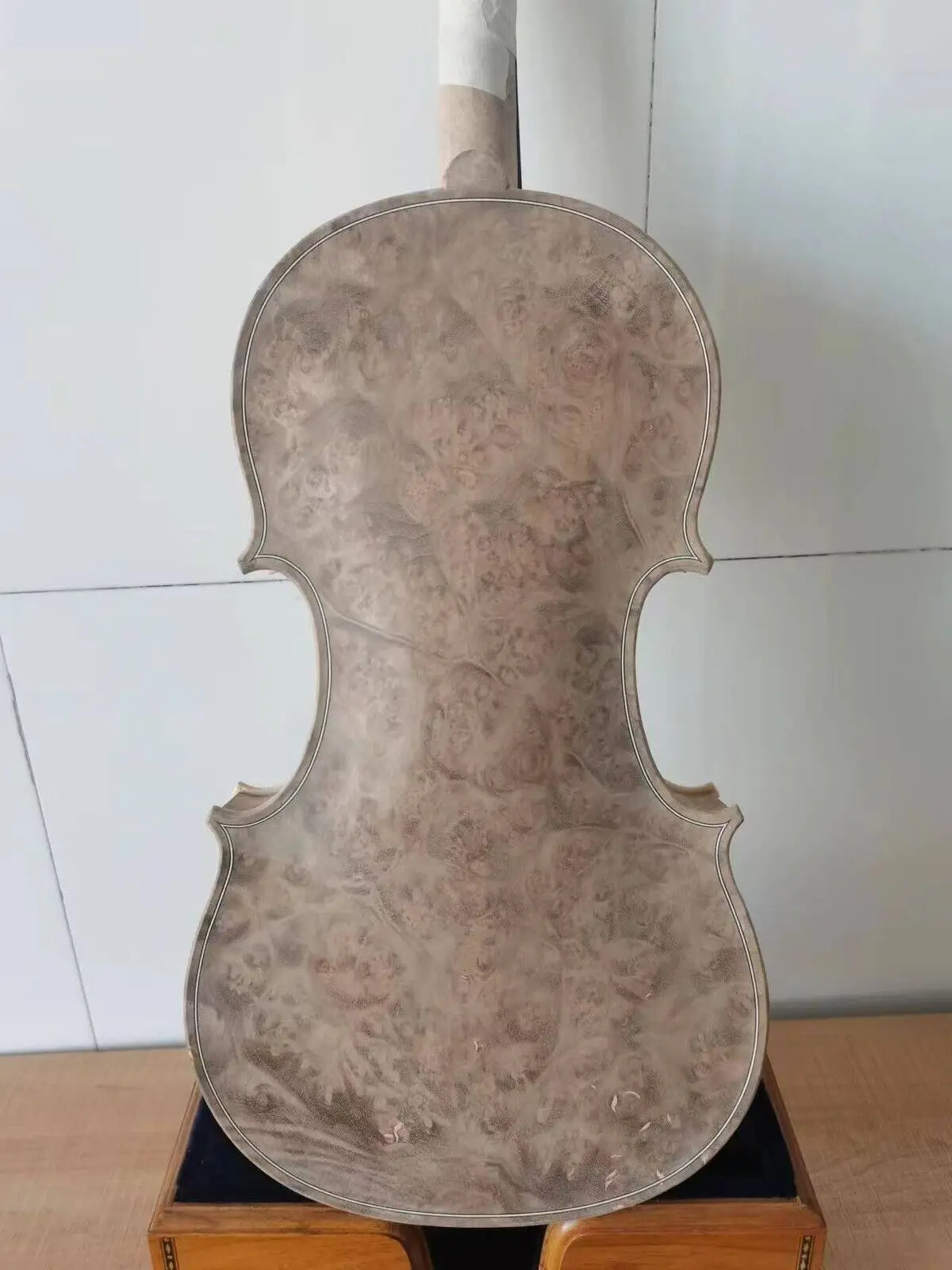 Violon 4/4 en érable à œil d'oiseau non verni, dos en bois, table en épicéa ancienne sculptée à la main, 3178