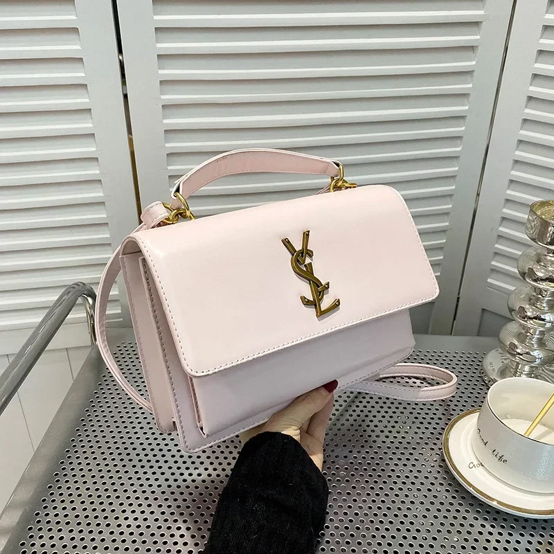 

Elegant Leather Crossbody Handbag for Women in Vintage Style with Large Capacity and Trendy Designer Flair