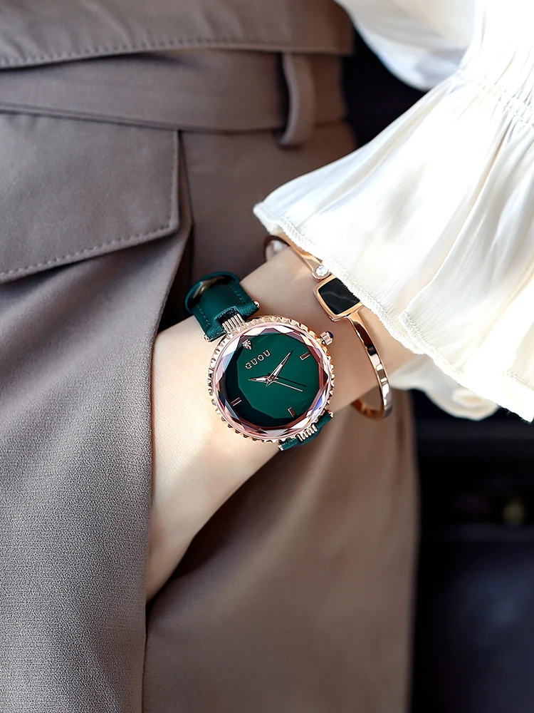 

Elegant women's wristwatch, simple and stylish, new 2025 design, brand name fashion women's watch, a great gift for women.