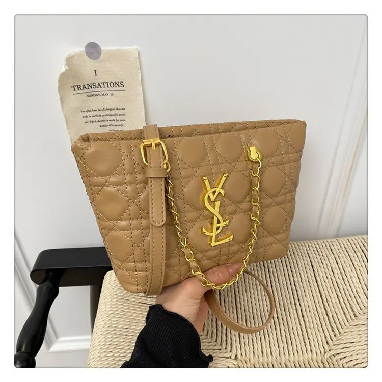 

Light Luxury High-end Shoulder Bag 2026 New Vintage Underarm Bag Large Capacity Minimalist Unique Women's Crossbody Bag