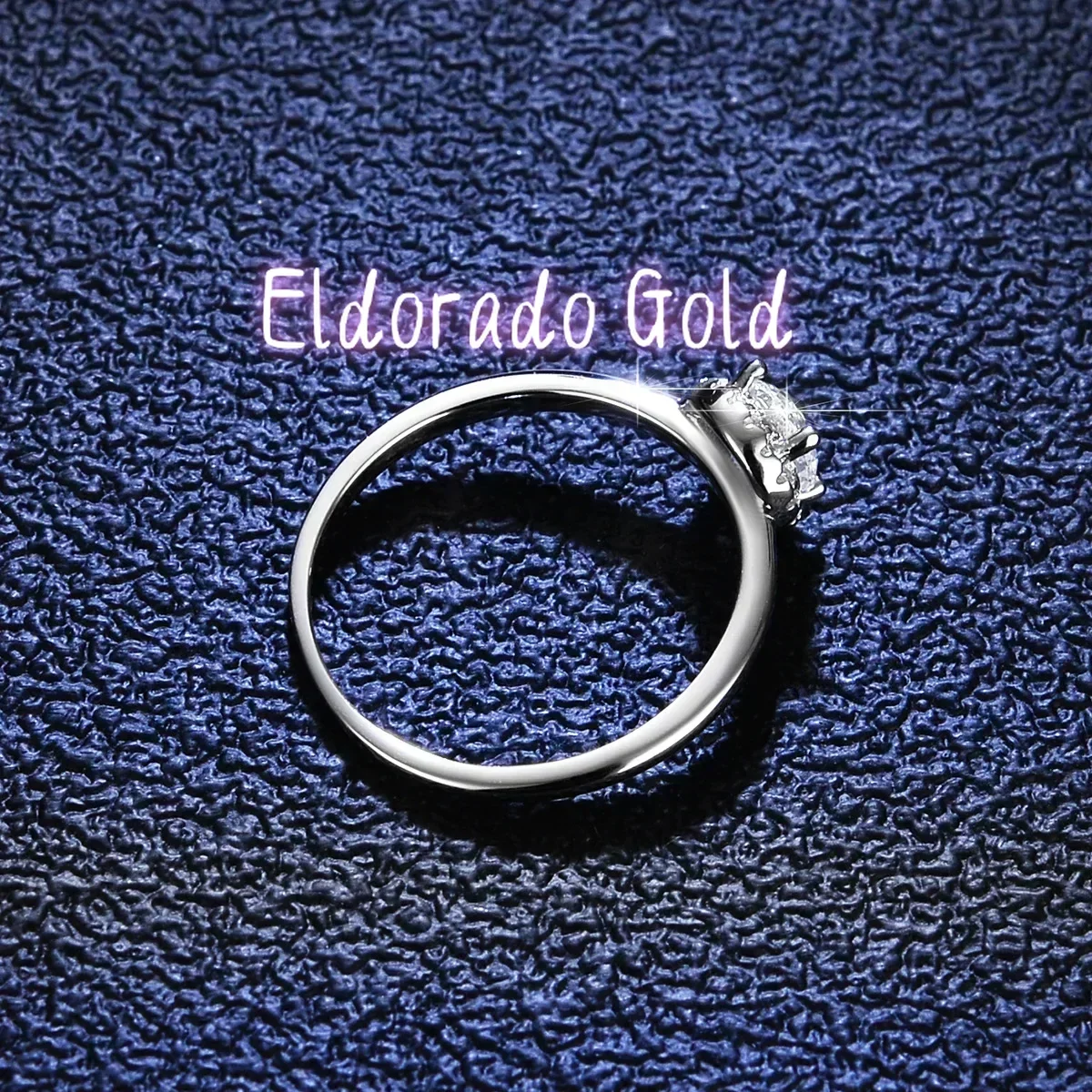 

Eldorado Gold High-Quality PT950 Platinum Rings with Round 0.5 Carat D Color Moissanite Diamond and Flash Diamonds Jewelry for