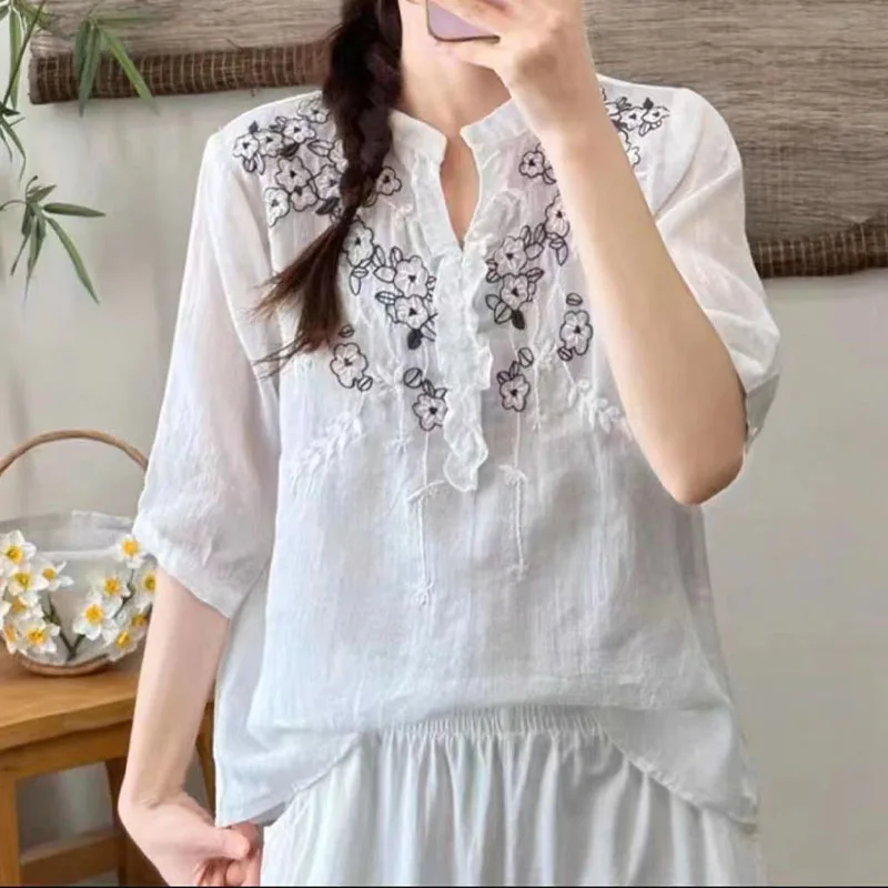 Vintage Fashion Solid Color Embroidery Spliced Shirt Summer Women\'s Clothing Loose All-match V-Neck Half Sleeve Blouse Female