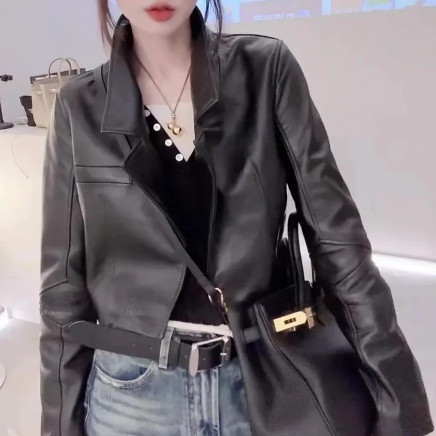 

Черная короткая кожаная куртка женская, новинка осени 2024, в стиле ретро, мотоциклетная, из искусственной кожи, уличная модная верхняя одежда