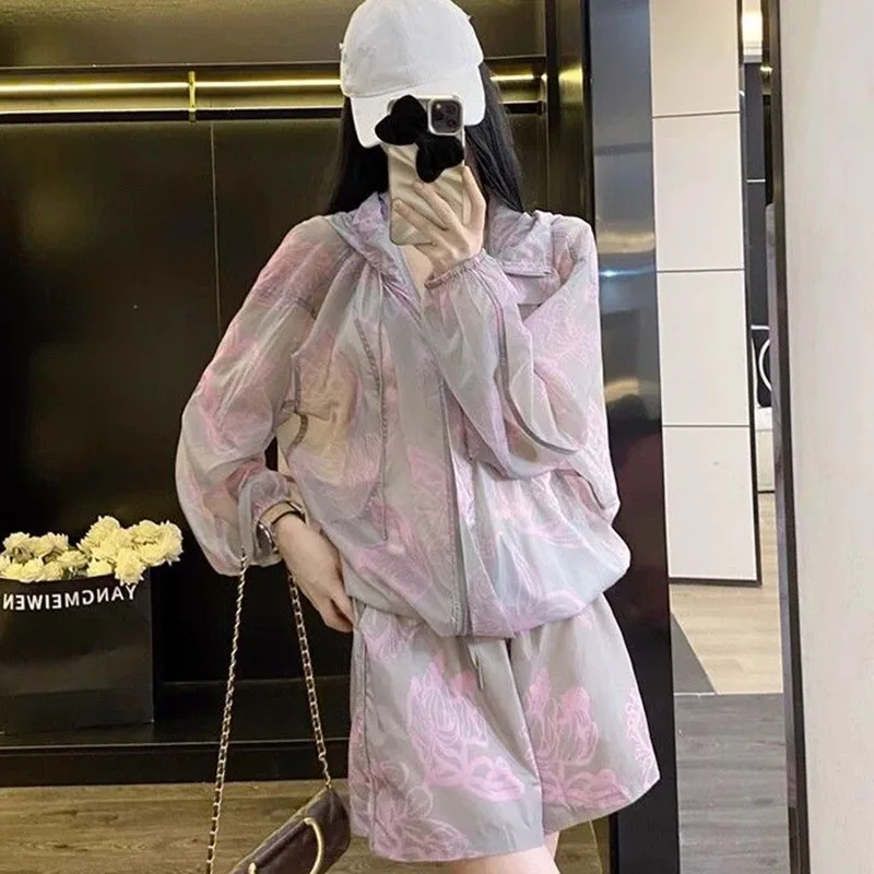 

Retro Ladies Light Thin Sun Shirt 2PCS Summer Women Fashion Top Shorts Two-piece Set Femme Casual Sun Protection Clothing Blouse
