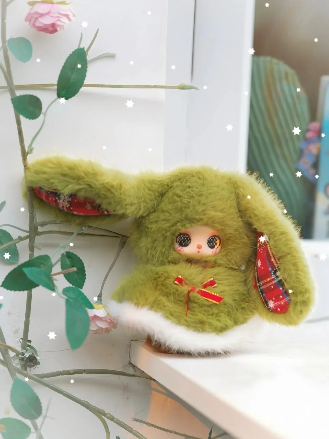 Liila's Christmas Miracle Series Blind Box Vinyl Face Bag Pendant