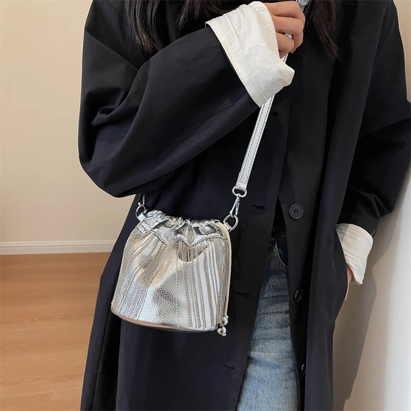 Fashion Tassel Handbag Drawstring Shoulder Bag Lady Luxury Black Silver Bag 2025 New Versatile Mini Small Crossbody Phone Purse