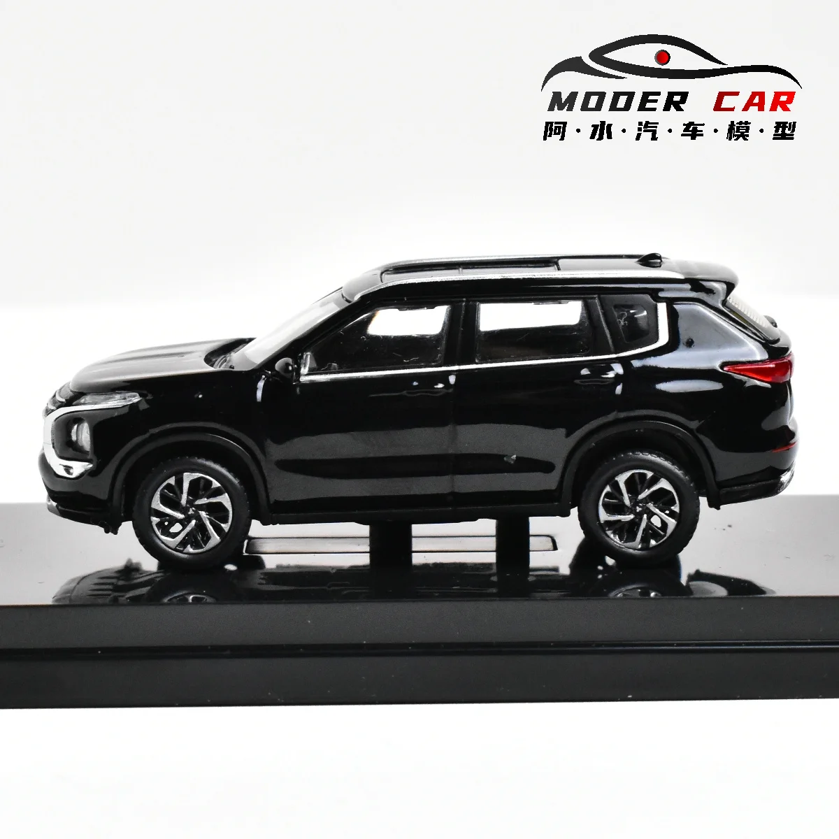 1:64 คอลเลกชัน Outlander คอลเลกชันรถโมเดล Diecast