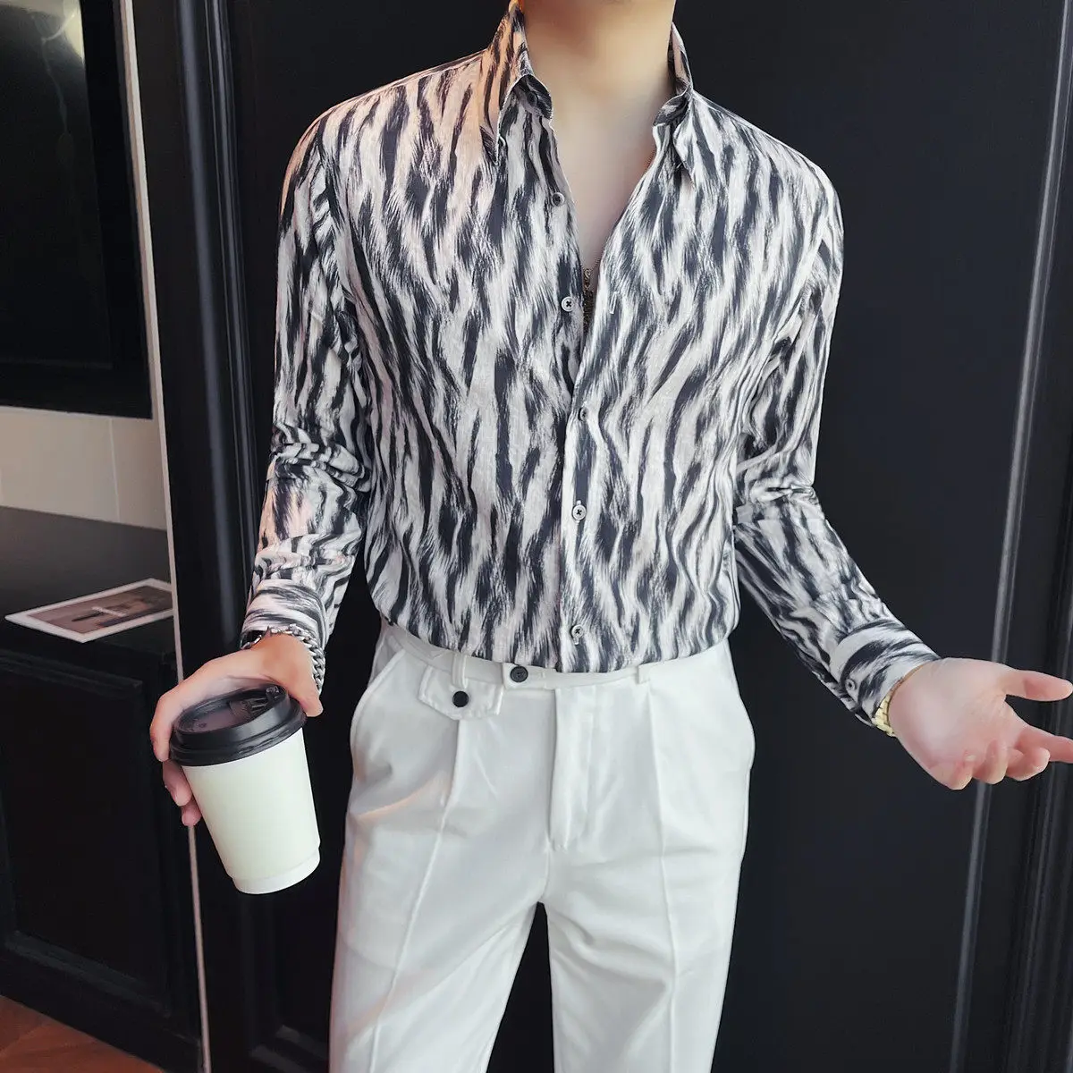 

Zebra Striped Long Sleeved Shirt for Men Slim Fit Lapel Casual Business Shirts Trend Slim Fit Versatile Social Streetwear Shirt