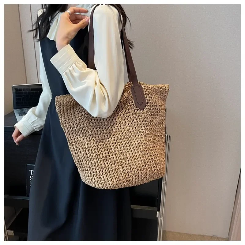 Women's handwoven straw tote bag large capacity summer shoulder bag for beach vacation travel view 4