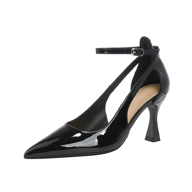 

Женские туфли-лодочки на шпильке с острым носком и ремешком на щиколотке из черной лакированной кожи для вечеринок, модель Q-895 (2026)