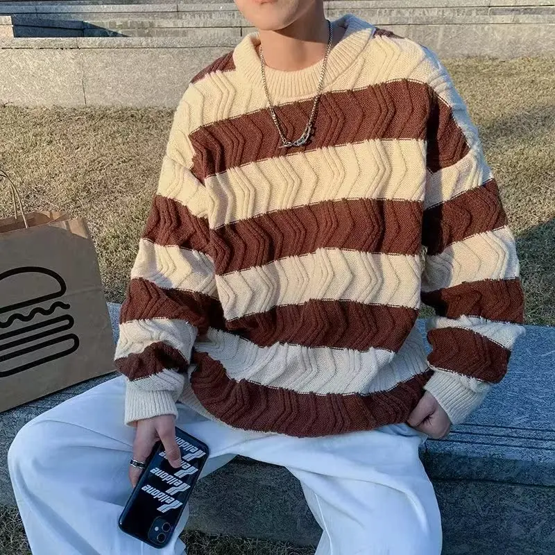 

Loose Fit Men's Knitwear Hong Kong Sle round Ne Sweater Stripe Pattern Autumn Winter Large Size Faionable Couple Outerwear