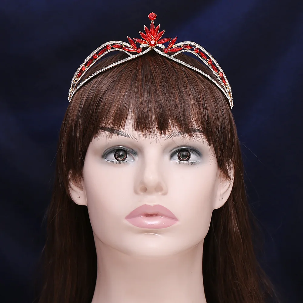 

Корейская свадебная корона в простом и элегантном стиле, украшенная стразами, свадебная тиара принцессы из сплава с инкрустацией кристаллами в форме листьев.