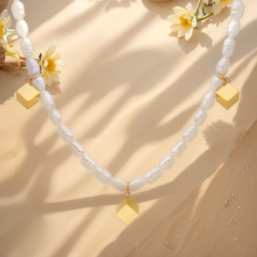 

Women's Necklace Ins Style Non Fading Square Pendant Natural Freshwater Pearl Collarbone Chain Fashion Jewelry