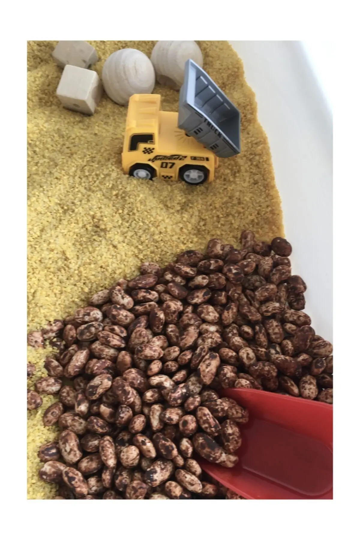 Konstruksi Bertema Permainan Sensorik Set-Montessori Mainan