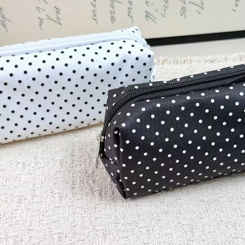 Korean Style Polka Dot Pencil Case, Minimalist High Aesthetic Stationery Bag, Small Storage Pouch for High School Girls