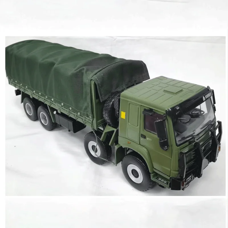 1:24 Scale Howo Military Off-road Vehicle Military Carrier Truck Miniature Model Simulation Alloy Car Collectible Toy For Boys