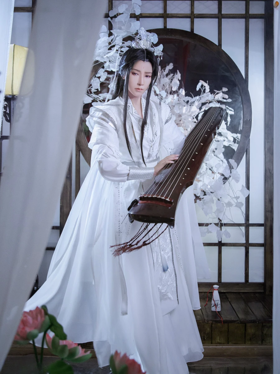 Chu Wanning's cosplay costume Erha and his white cat master Chu Zongshi's ancient style cosplay costume Qilin set