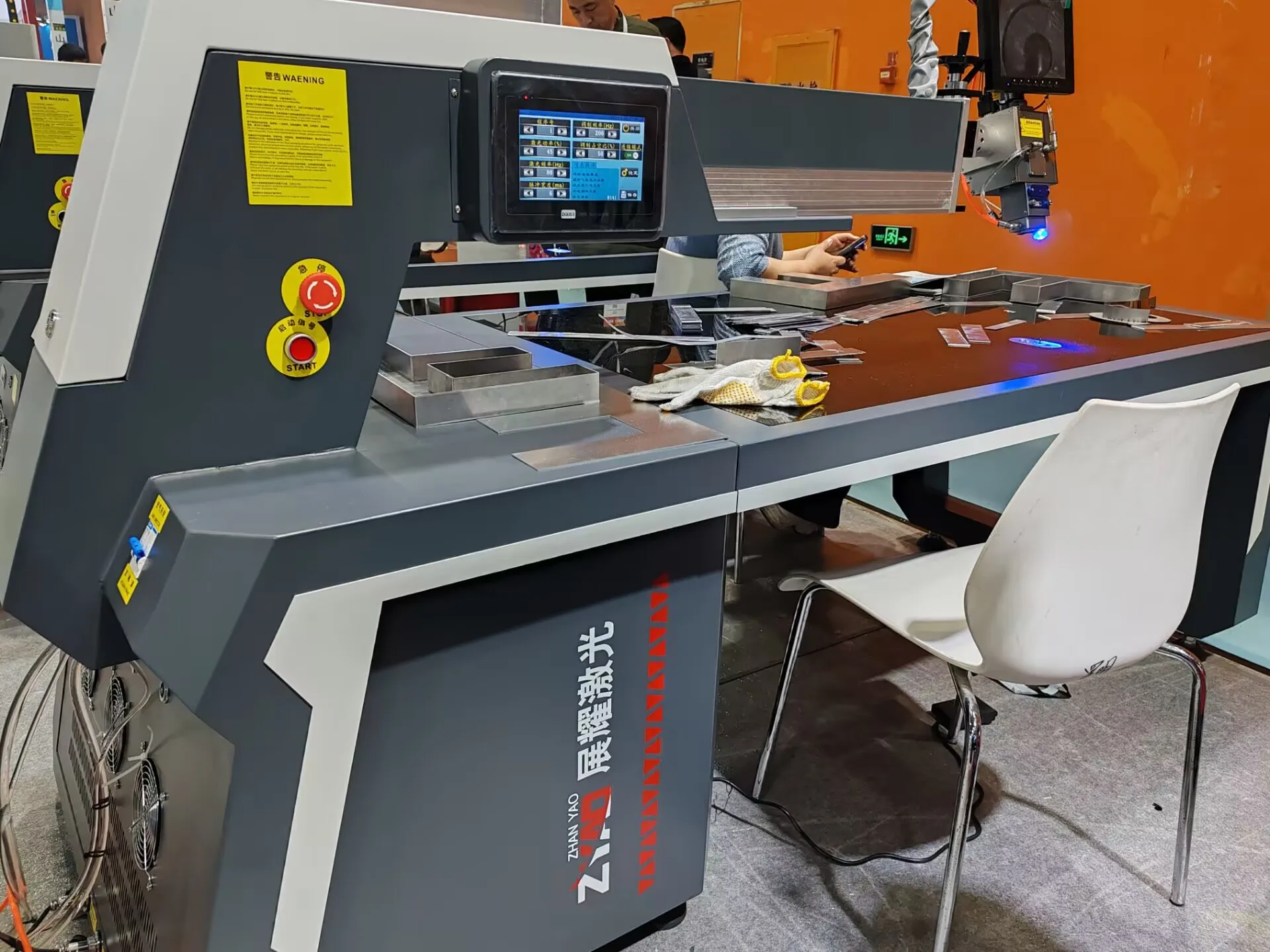 2025 آلة لحام ألياف الألومنيوم بالليزر السميكة #3