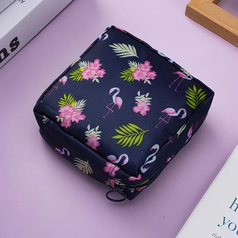 Aufbewahrungstasche für Damenbinden und Tampons, tragbarer wasserdichter Organizer mit Cartoon-Muster, diskrete Periodentasche Hygienebeutel Damen Menstruations-Organizer wasserdichte Kosmetiktasche Tampon-Etui komp – Detail 15