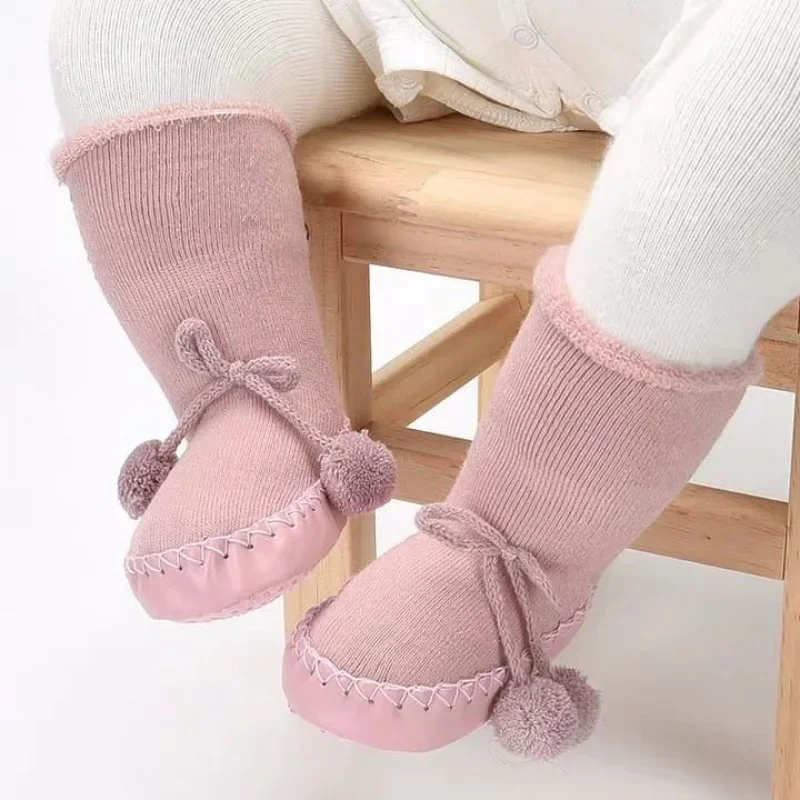 Nuovi calzini per bambini da pavimento per bambini, spessi, caldi, antiscivolo, per ragazzi e ragazze
