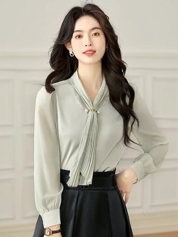 Light Green Long-sleeved Chiffon Blouse Women's Spring and Autumn Top New Light Luxury High-end Commuter Professional Inner Top