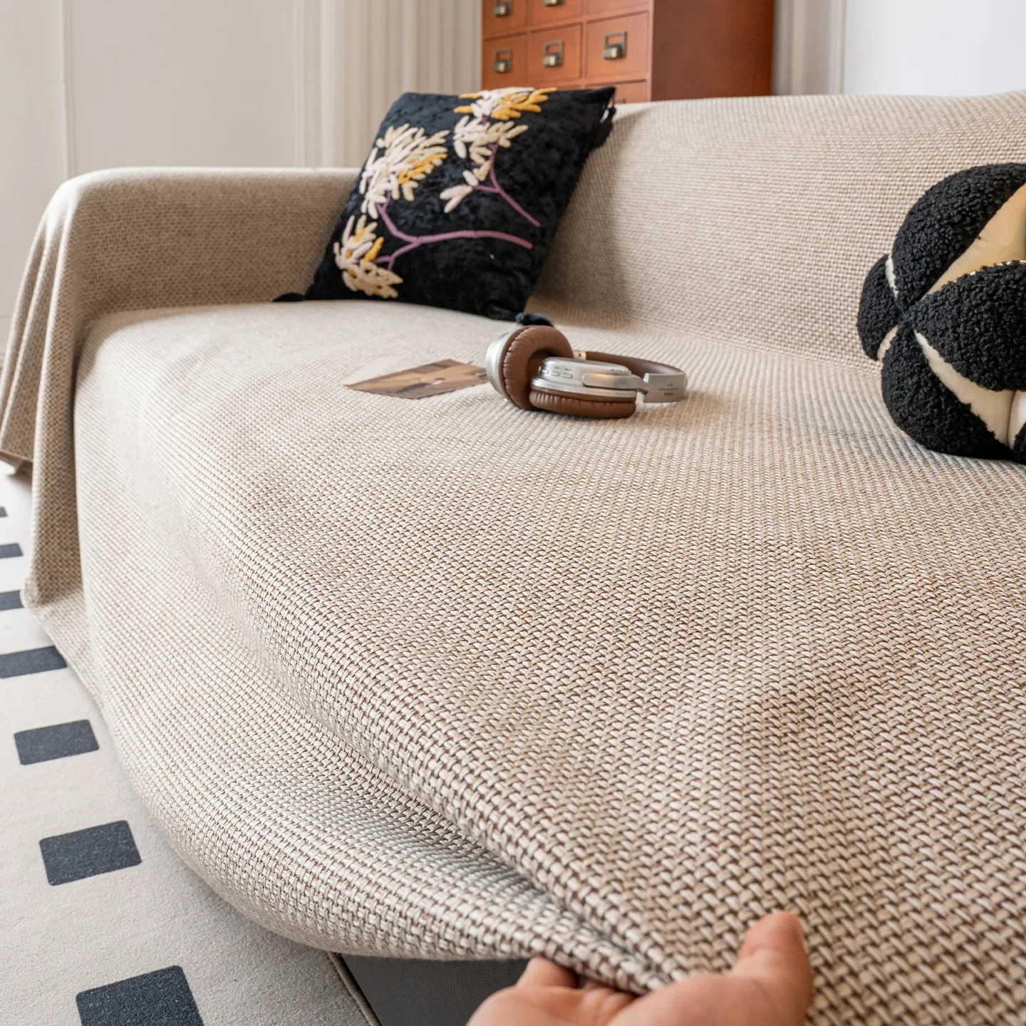 Chenille Sofa Cover Colorful Anti-Slip Backrest Protector for All Seasons Cat Scratch Resistant Simple Style