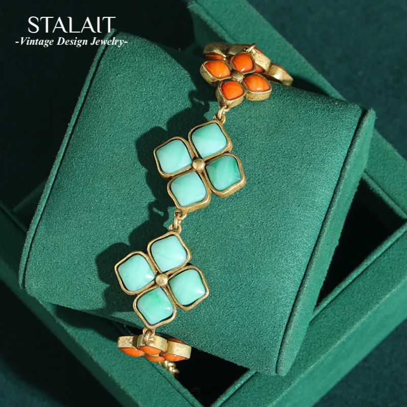 

Vintage Red And Blue Agate Jelly Clover Bracelet Natural Stone Woman Charm Antique Accessories For Woman Luxury 2025 Jewelry New