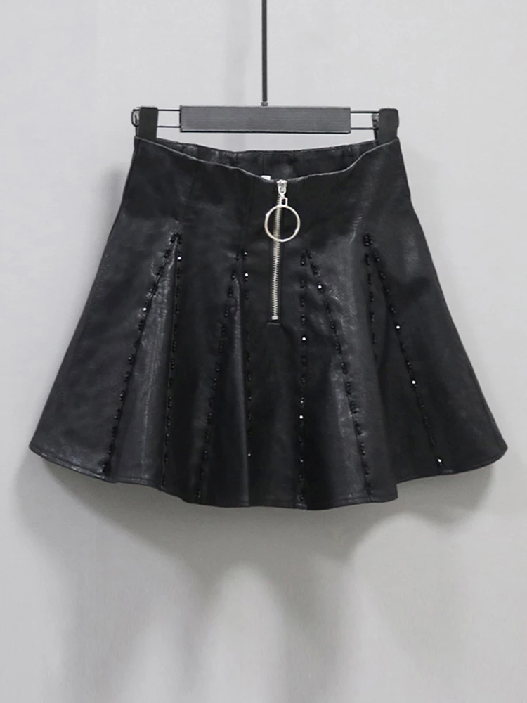 

Black pearl leather pleated skirt women's autumn winter high waist PU leather skirt fashion versatile A-line umbrella skirt