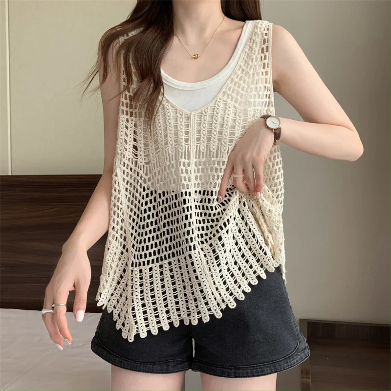 

Bohemian Camisole worn over women's knitwear Hot summer vintage hollow sleeveless overlay top design