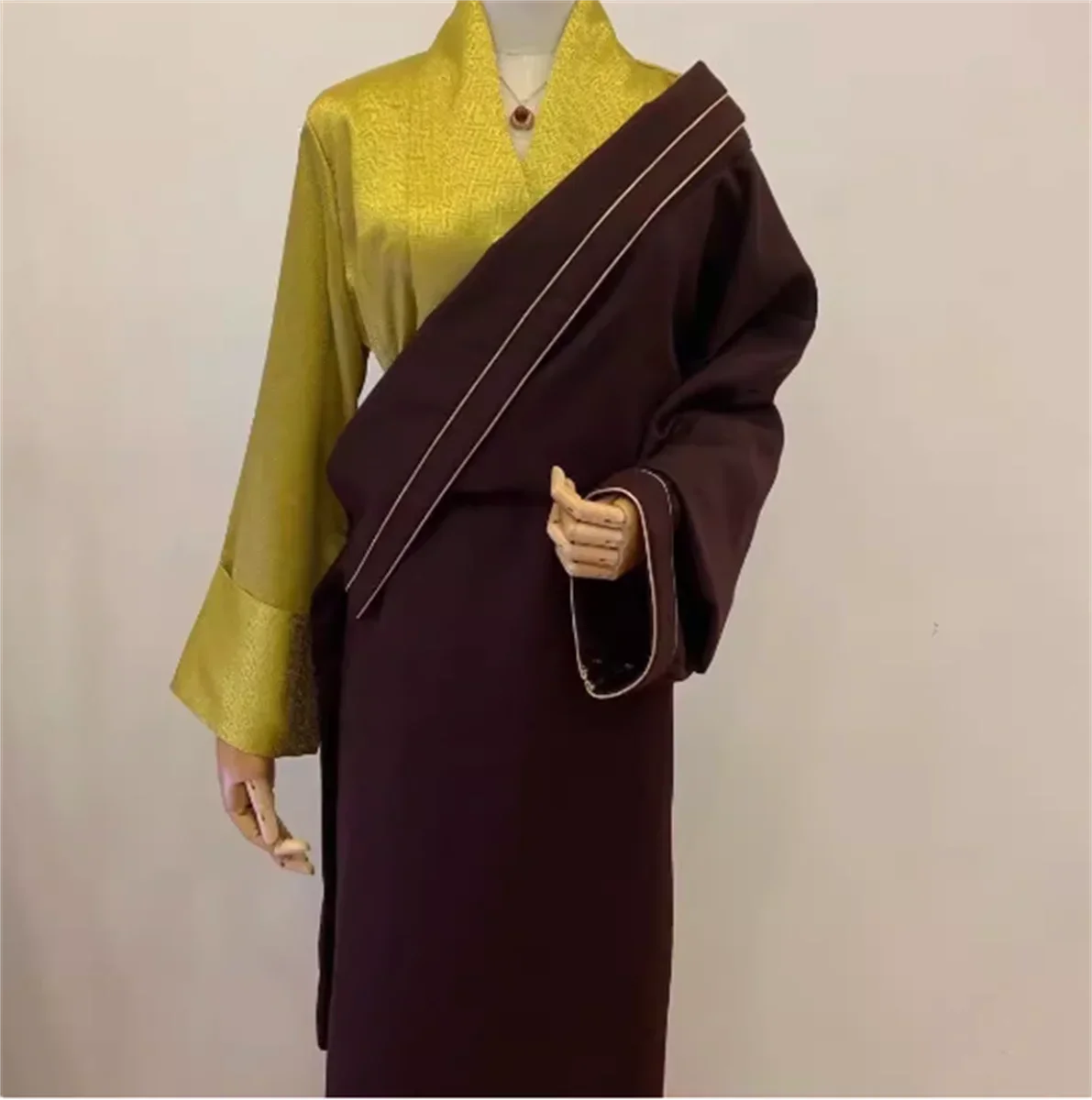 Four Seasons Spring New Women's Single Piece Tibetan Robe