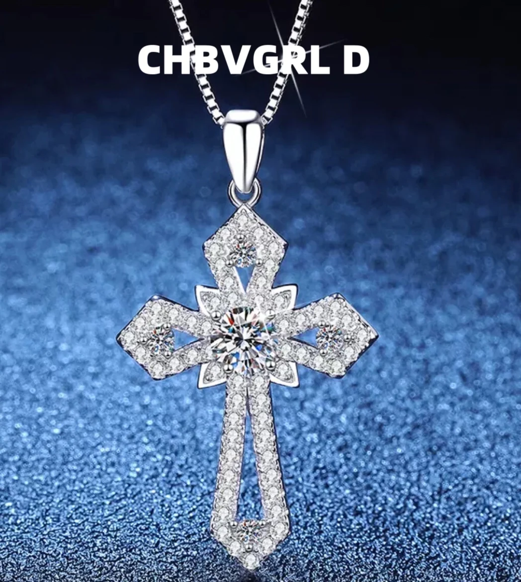 

[Protection] High-end European and American S925 sterling silver moissanite lady necklace, hip hop cross pendant lady necklace