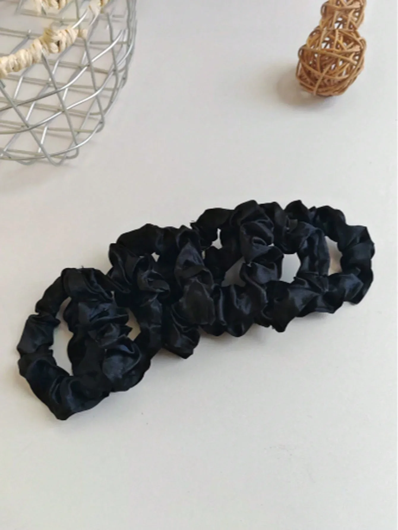 Thumbnail 2 - #17 Popular Ponytail Holders Choices