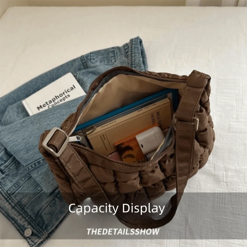 Gesteppte Puffer-Schultertasche mit Verstellbarem Riemen Einfarbige Gepolsterte Crossbody-Tasche aus Nylon mit Großer Kapazität Unterarmtasche für Damen – Detail 12