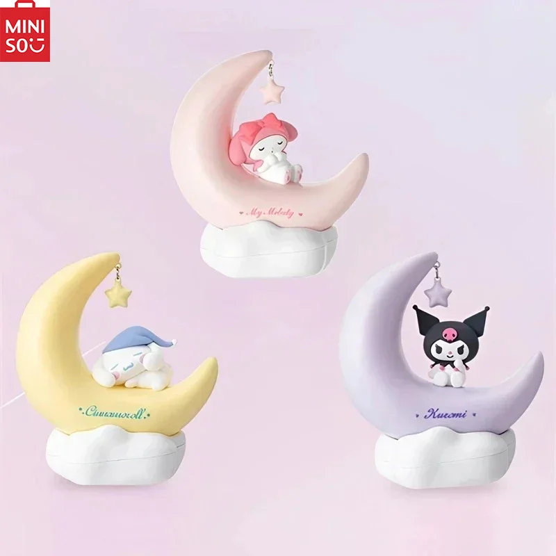 

MINISO Genuine MINISO Sanrio Night Light Cinnamoroll Kuromi Kawaii Animation Soft Warm Light Decoration LED Bedside Lamp USB