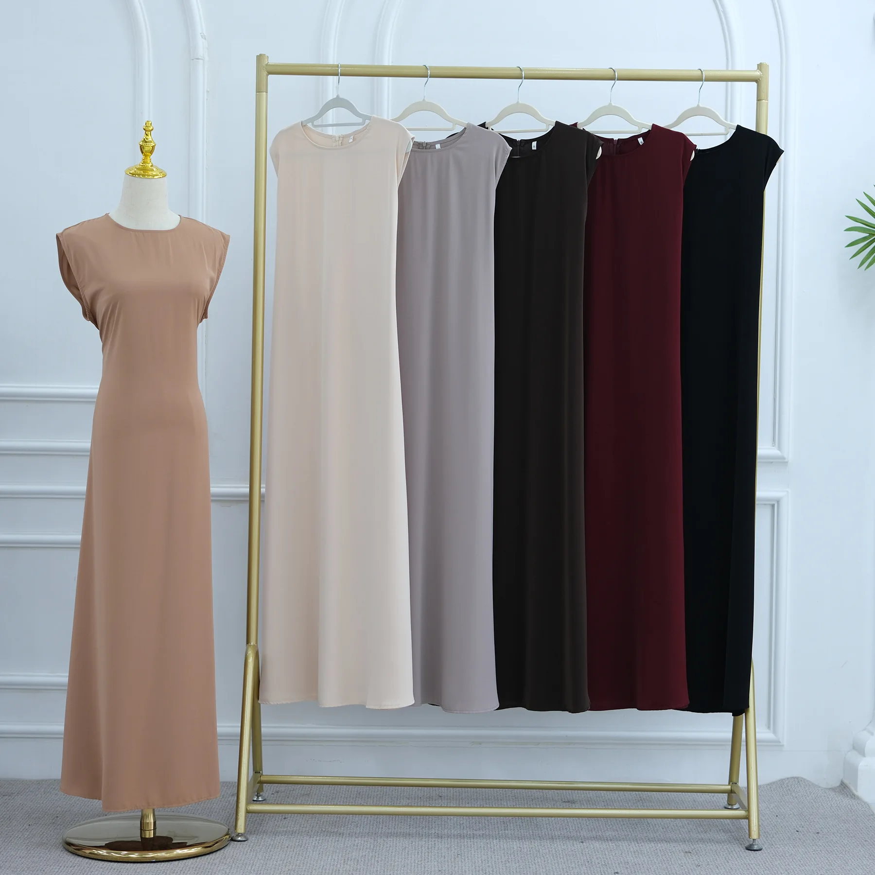 

Dubai Women Abaya Muslim Dresses Plain Inner Dress Islam Clothing Long Robe Musulman Femme Turkey Kaftan Jalabiya Arab Jalabiya
