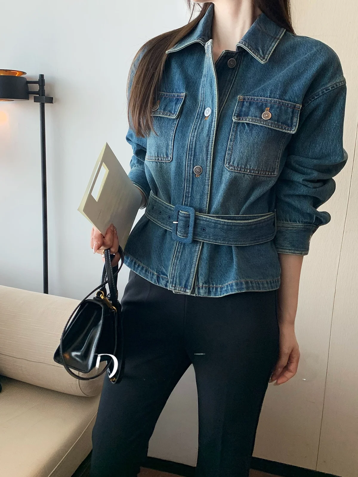 

DAJOS Commuter Denim Series: Нежная, но эффектная джинсовая куртка с эффектом утяжки талии, хлопковая, с длинными рукавами, женская, модная, весна 2026