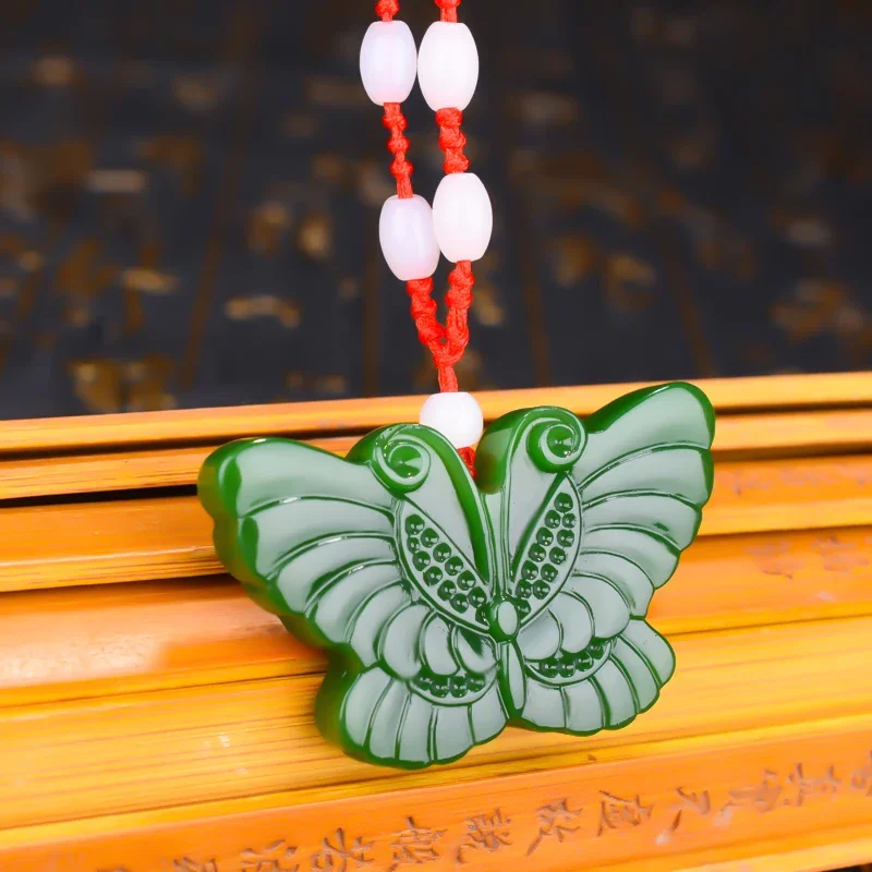 Chinese Natuurlijke Groene Jade Vlinder Hanger Ketting Hand-Gesneden Charm Jadeïet Sieraden Mode Amulet Geschenken Voor Mannen Vrouwen