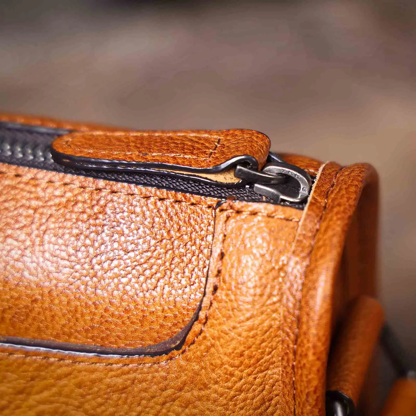 Echte Leder-Umhängetasche für Herren, Unisex, einfache Rindsledertasche, oberste Schicht pflanzlich gegerbtes Leder, modisch und lässig – Detail 28