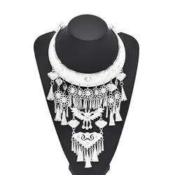 Miao Silver Plated Metal Horn Tassel Moon Pendant Necklace Vintage Gypsy Afghan Ethnic Choker Necklaces Boho Statement Jewelry